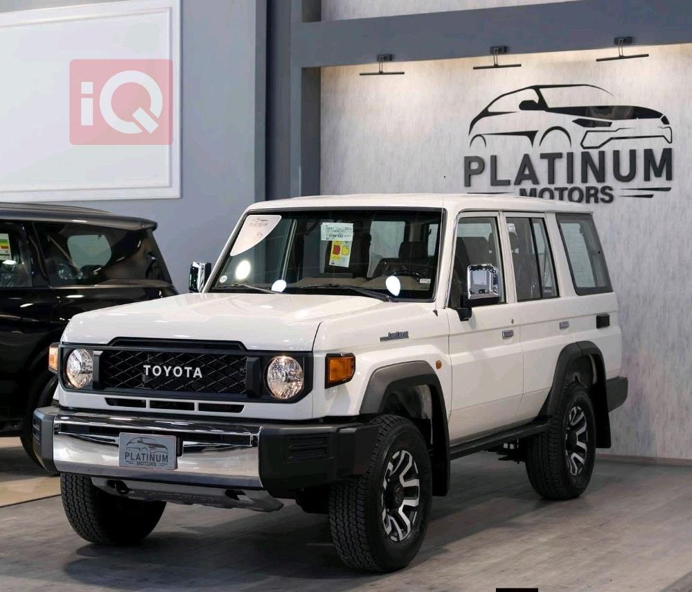 تويوتا لاند كروزر 70